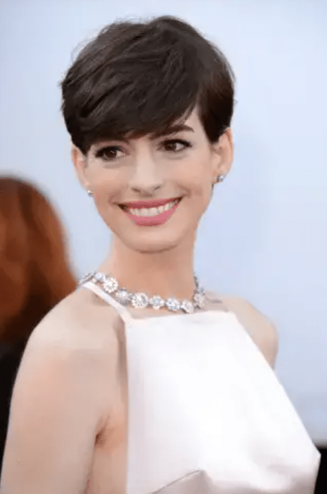 coupe pixie femme anne hathaway